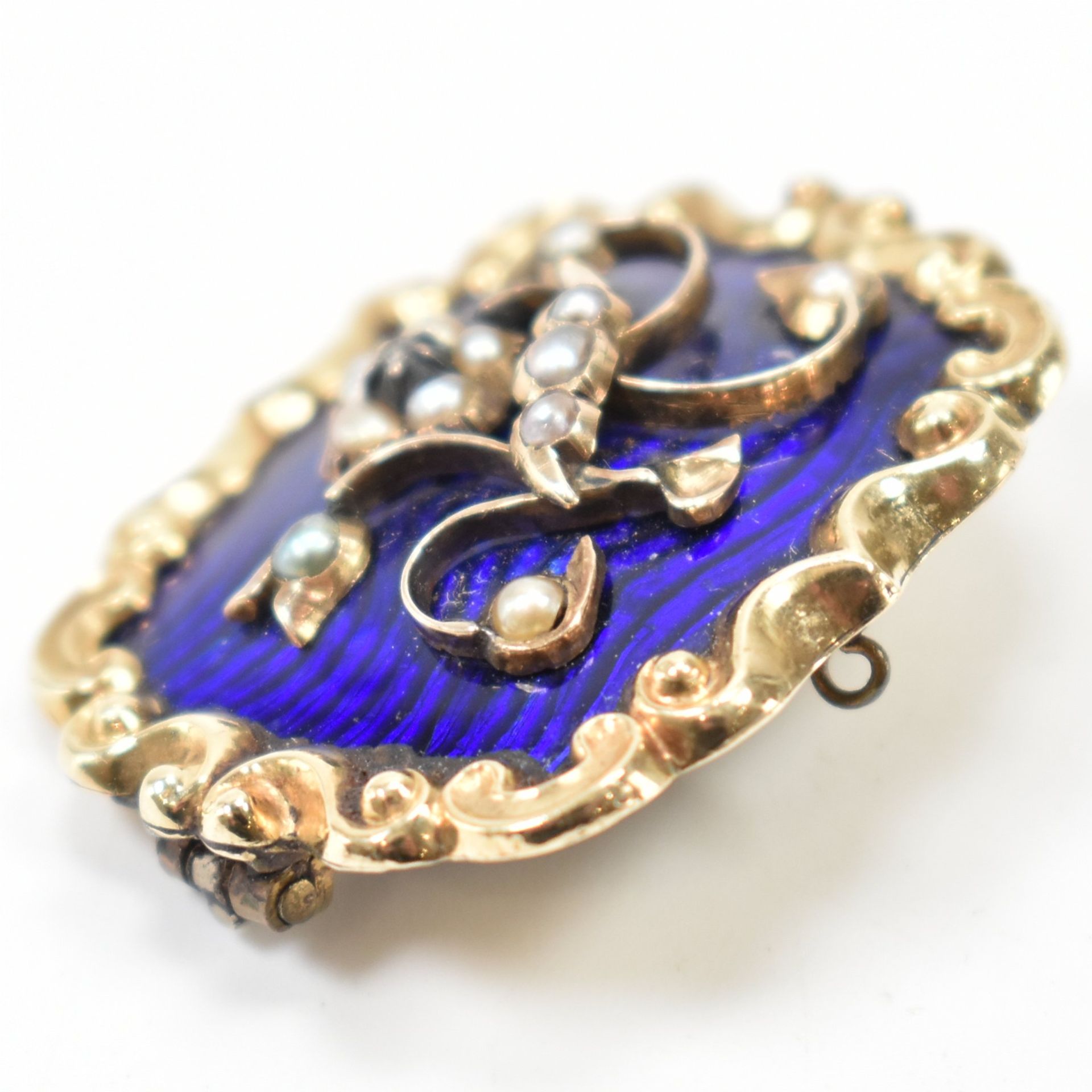 GEORGIAN ANTIUE GOLD SEEDPEARL & ENAMEL BROOCH - Image 3 of 7