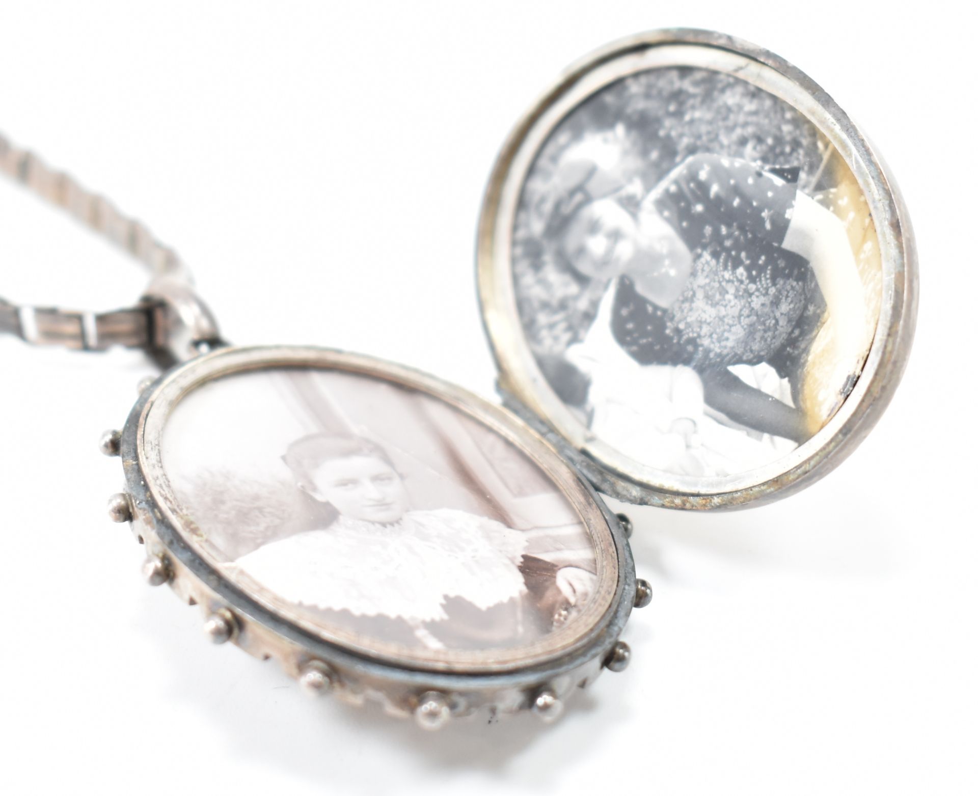 VICTORIAN ANTIQUE SILVER LOCKET NECKLACE - Image 10 of 10