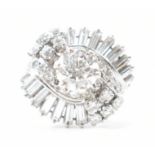 WHITE GOLD & DIAMOND CLUSTER RING