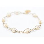 VINTAGE GOLD & SIMULATED PEARL BRACELET