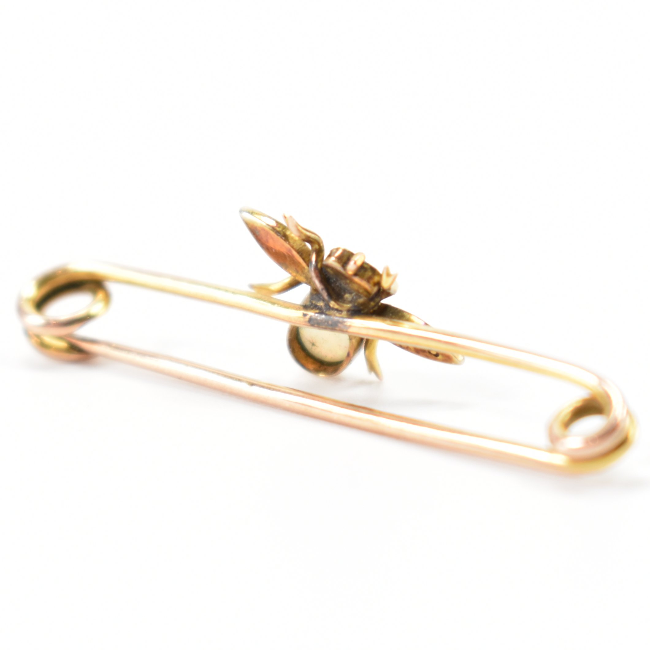 VICTORIAN 9CT GOLD OPAL & SEED PEARL BUG BROOCH - Image 4 of 9