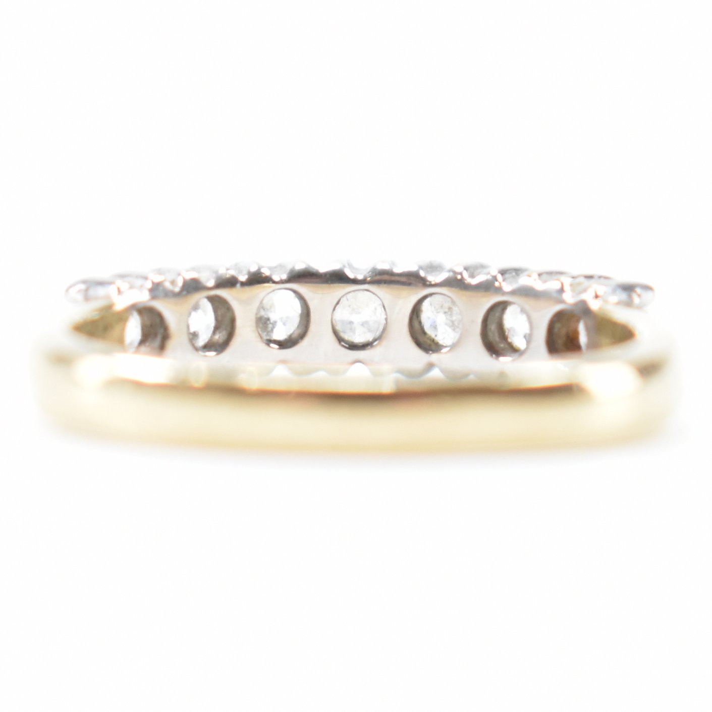 GOLD & WHITE STONE RING- MARKED 375 - Image 3 of 9