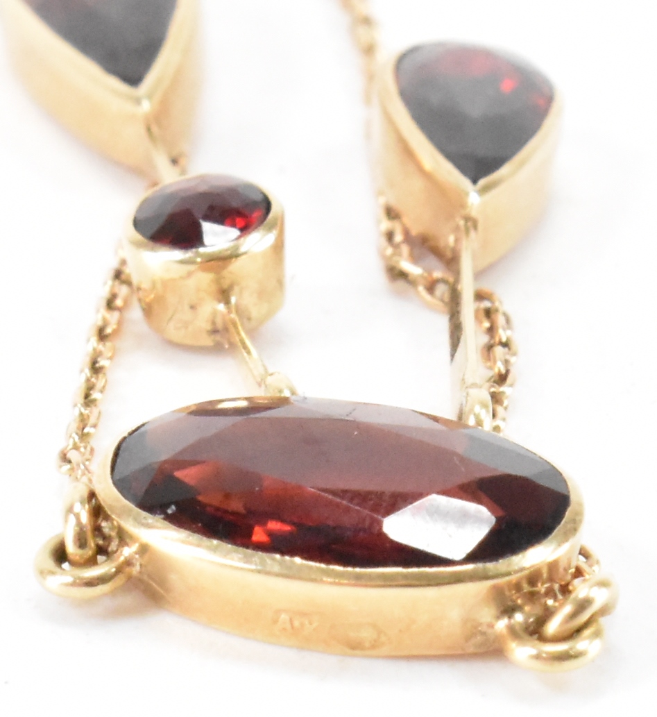 HALLMARKED 9CT GOLD & GARNET NECKLACE - Image 5 of 8