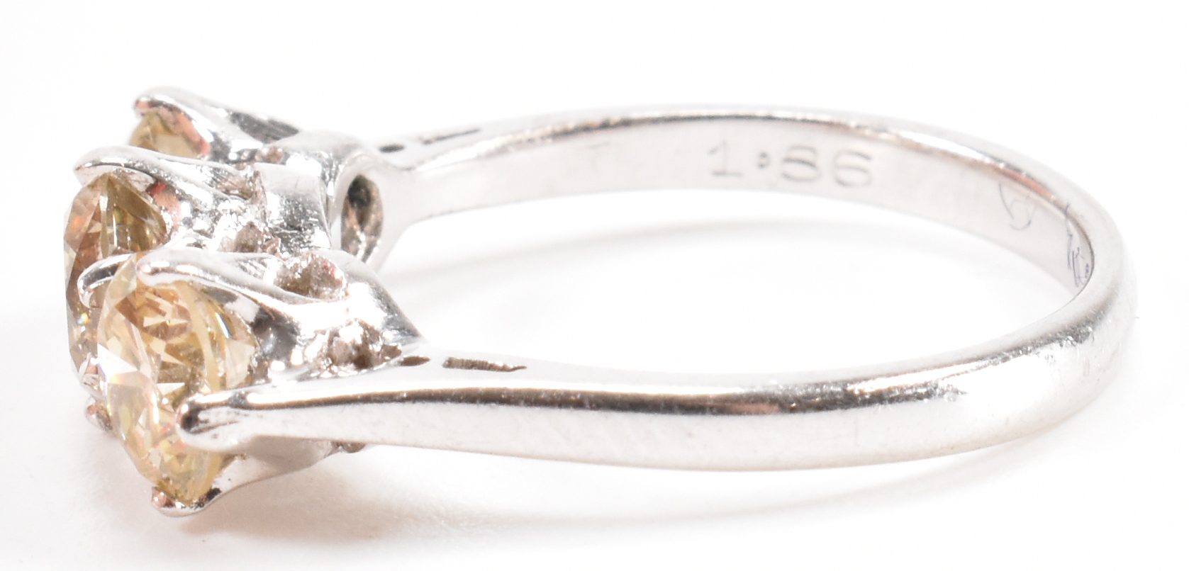 WHITE GOLD & DIAMOND THREE STONE RING - Image 2 of 8