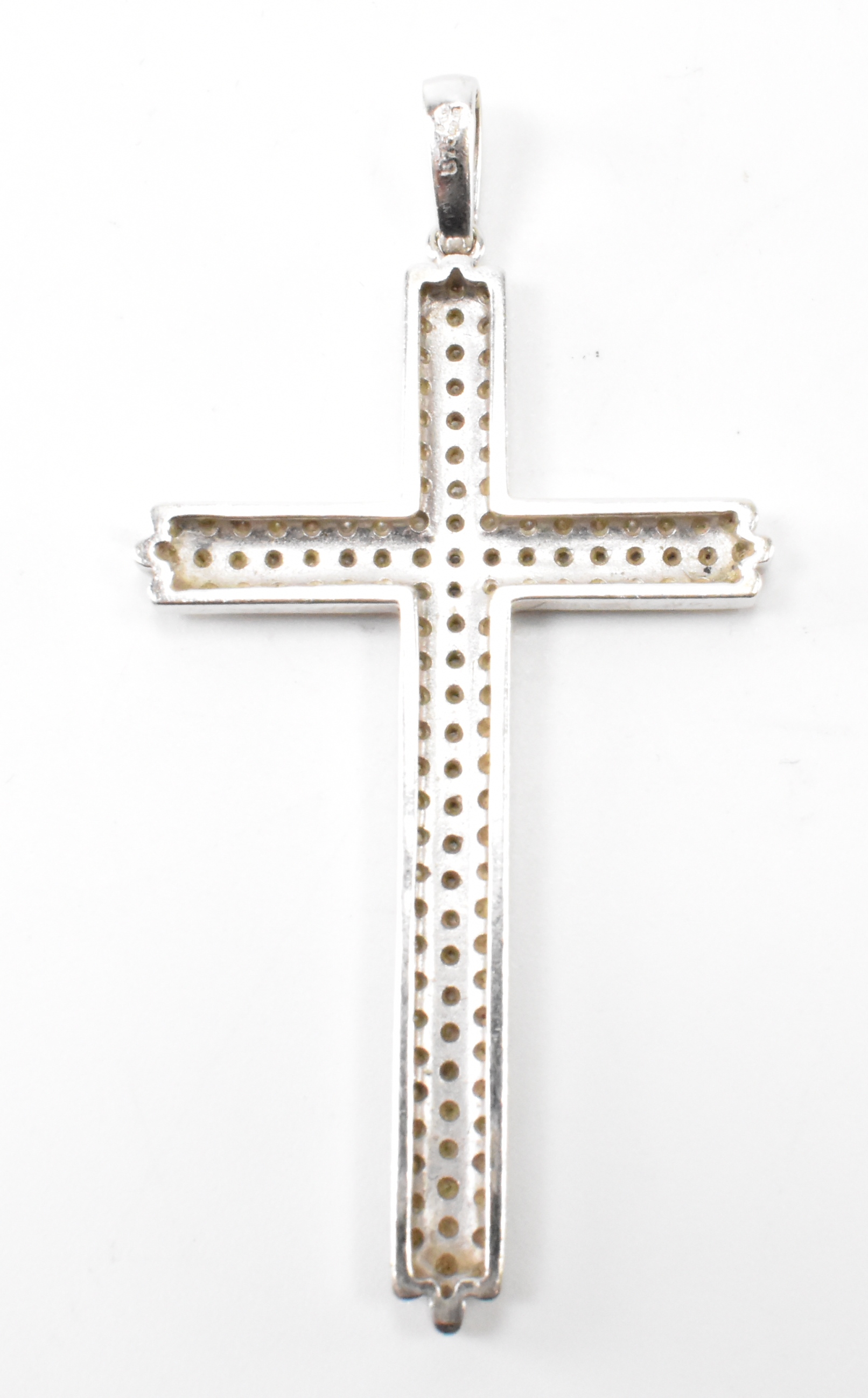 HALLMARKED 9CT WHITE GOLD & DIAMOND CRUCIFIX - Image 2 of 6