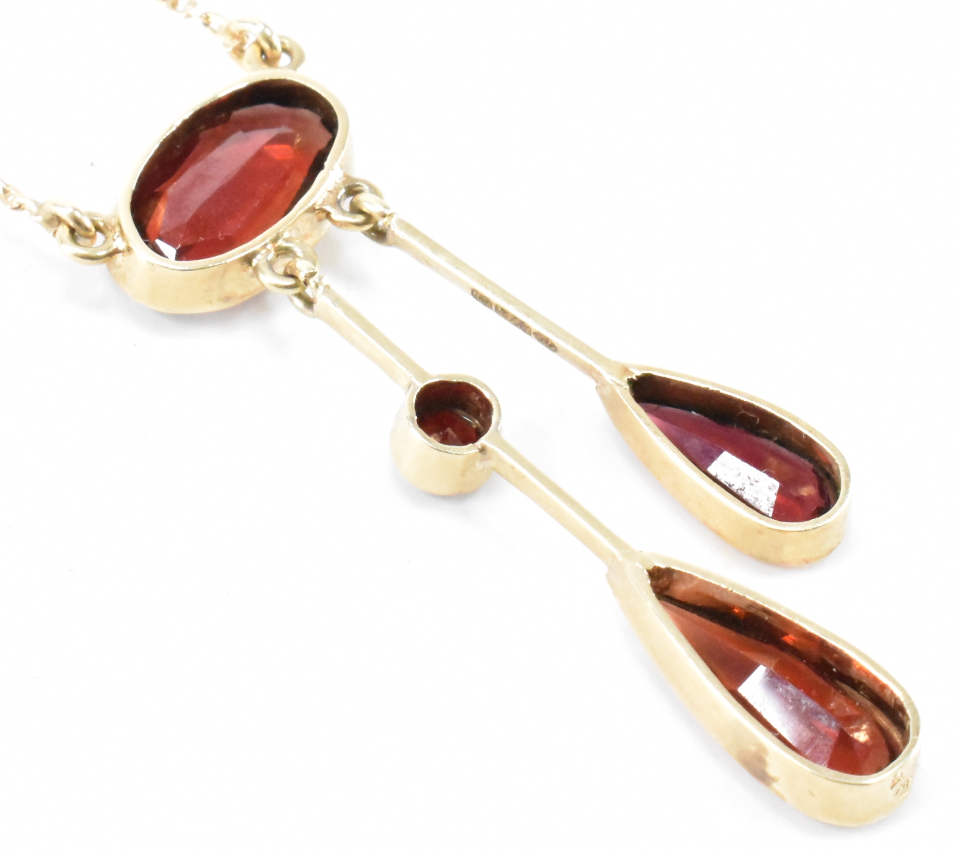 HALLMARKED 9CT GOLD & GARNET NECKLACE - Image 4 of 8