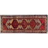 AN EARLY 20TH CENTURY PERSIAN IRAN HERIZ FLOOR RUNNER RUG