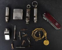 COLLECTION OF GENTLEMENS CURIOS - INC SWISS ARMY POCKET KNIFE