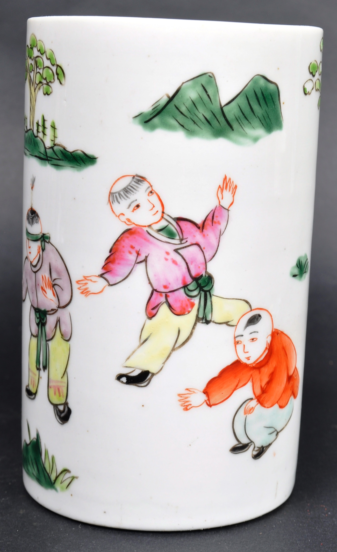 19TH CENTURY CHINESE BRUSH POT WITH PAINTED SCENES - Image 2 of 6