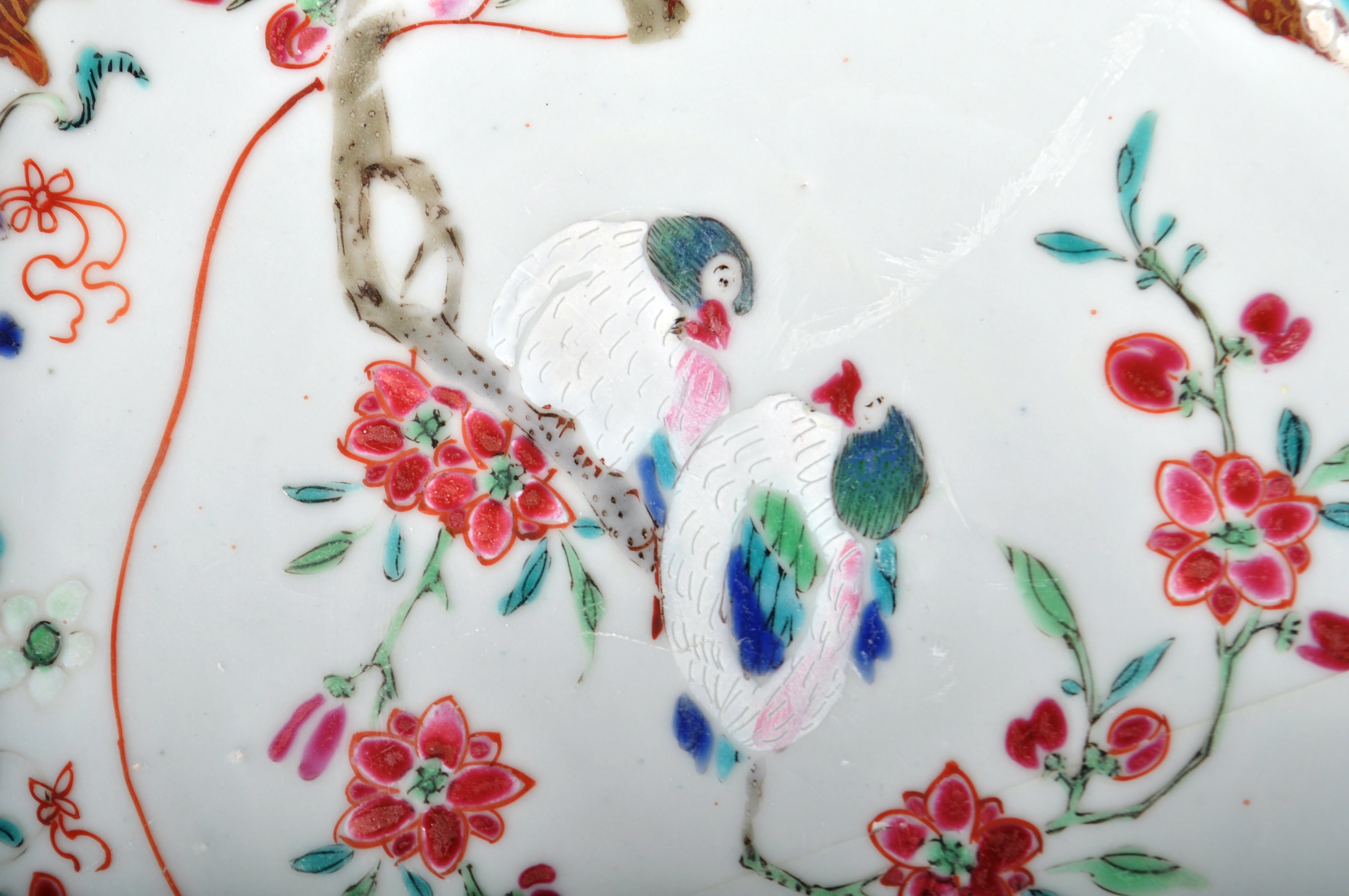 TWO 18TH CENTURY CHINESE QIANLONG PORCELAIN PLATES - Image 7 of 11