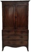 EARLY 19TH CENTURY GEORGE III MAHOGANY LINEN PRESS