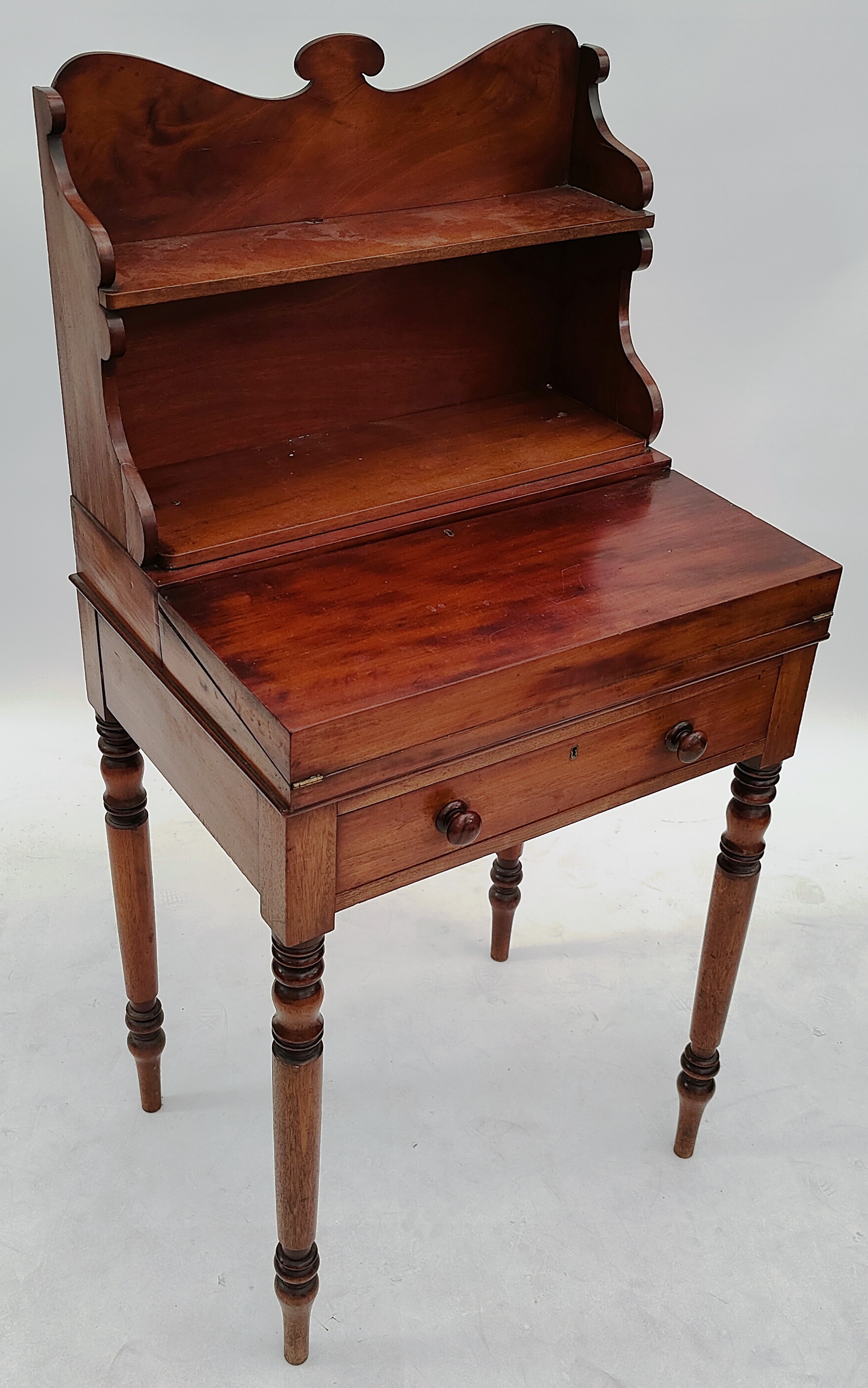 19TH CENTURY MAHOGANY BONHERU DE JOUR DESK - Image 2 of 8