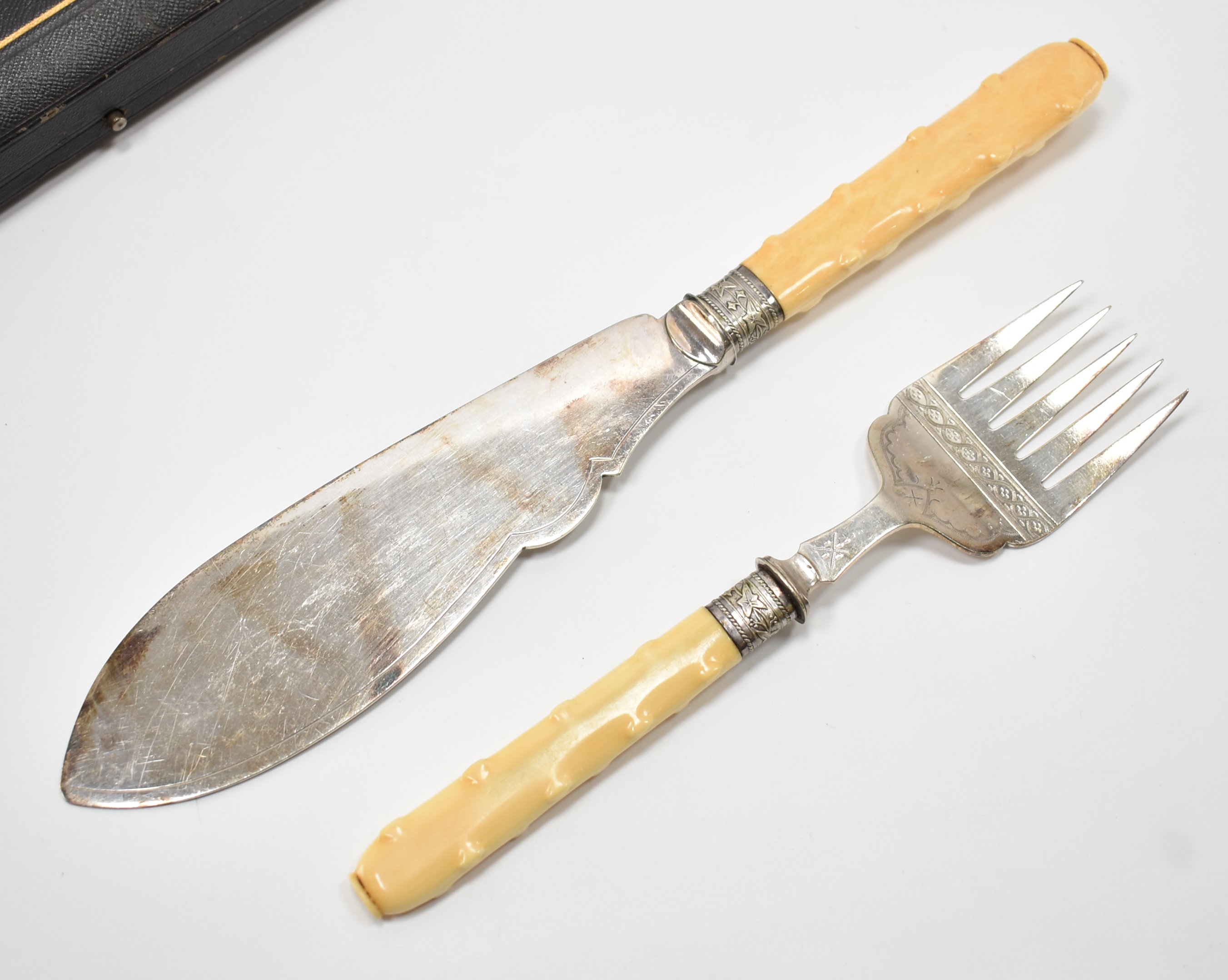 TWO VICTORIAN CUTLERY CANTEENS & FISH SET - Image 15 of 17