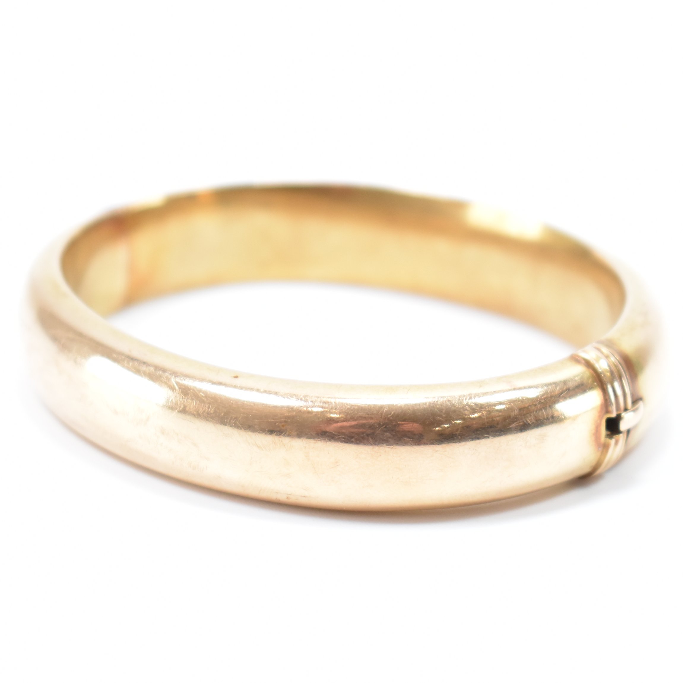 VINTAGE GOLD PLATED BANGLE & TWO RINGS - Image 4 of 5