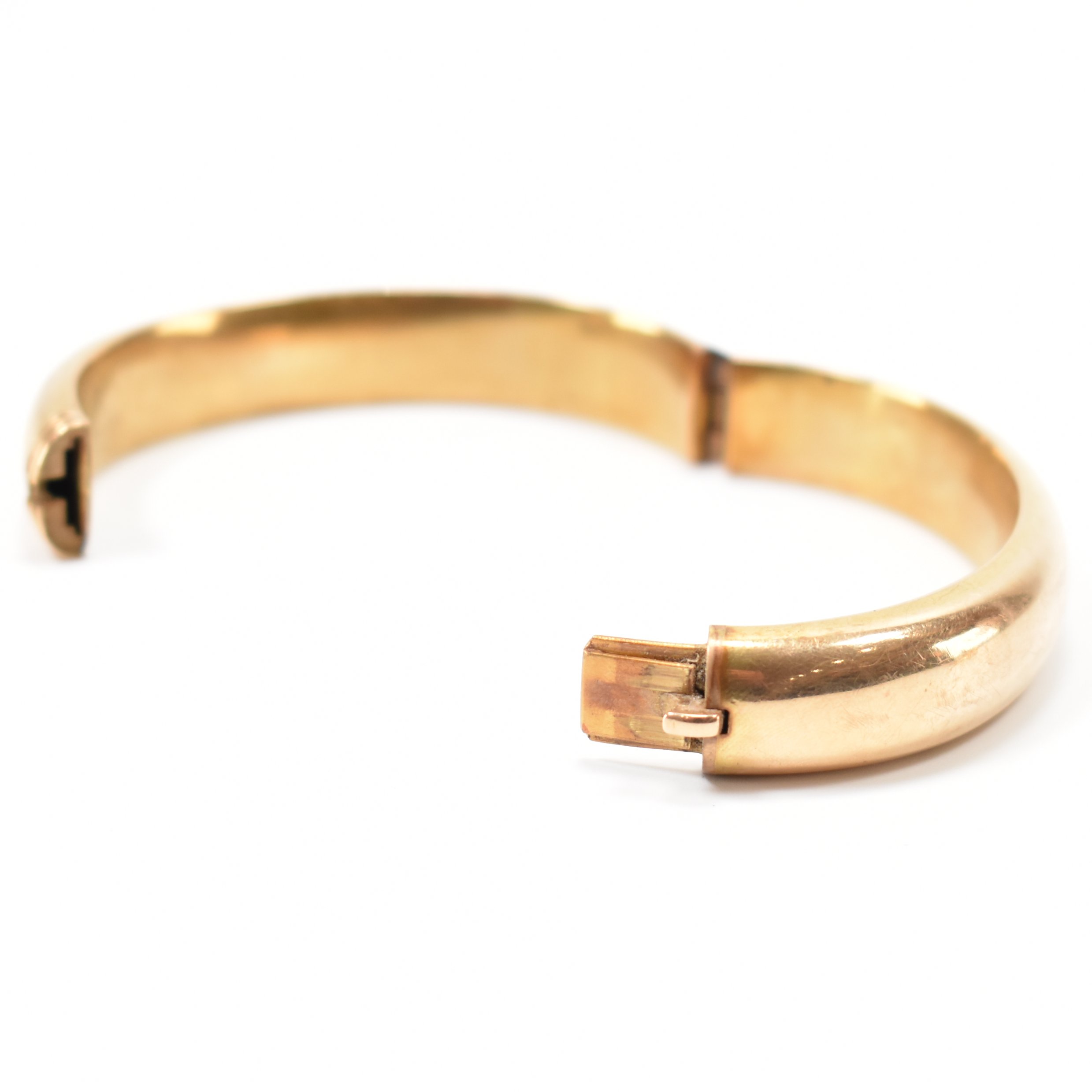 VINTAGE GOLD PLATED BANGLE & TWO RINGS - Image 5 of 5
