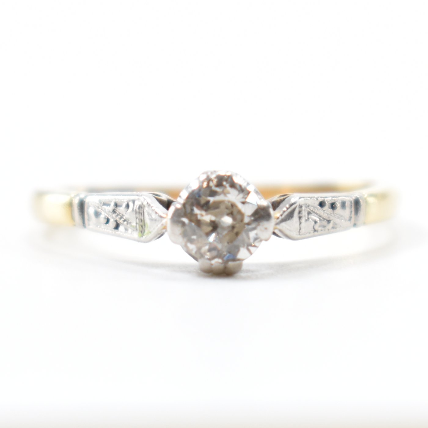 VINTAGE 18CT GOLD & DIAMOND SOLITAIRE RING