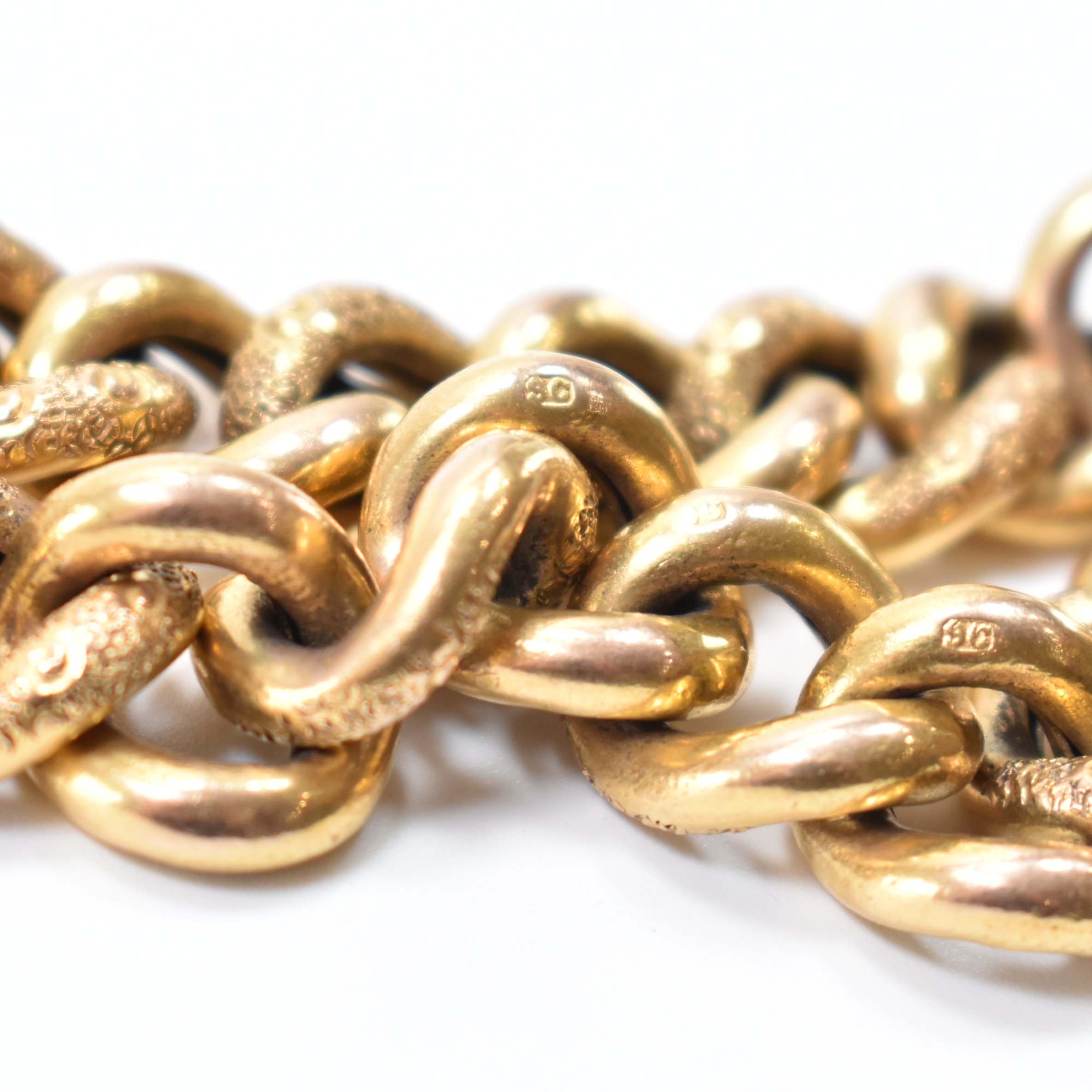 VICTORIAN 9CT GOLD FANCY CURB LINK CHAIN BRACELET - Image 4 of 5