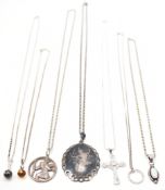GROUP OF SILVER NECKLACES & CHAINS