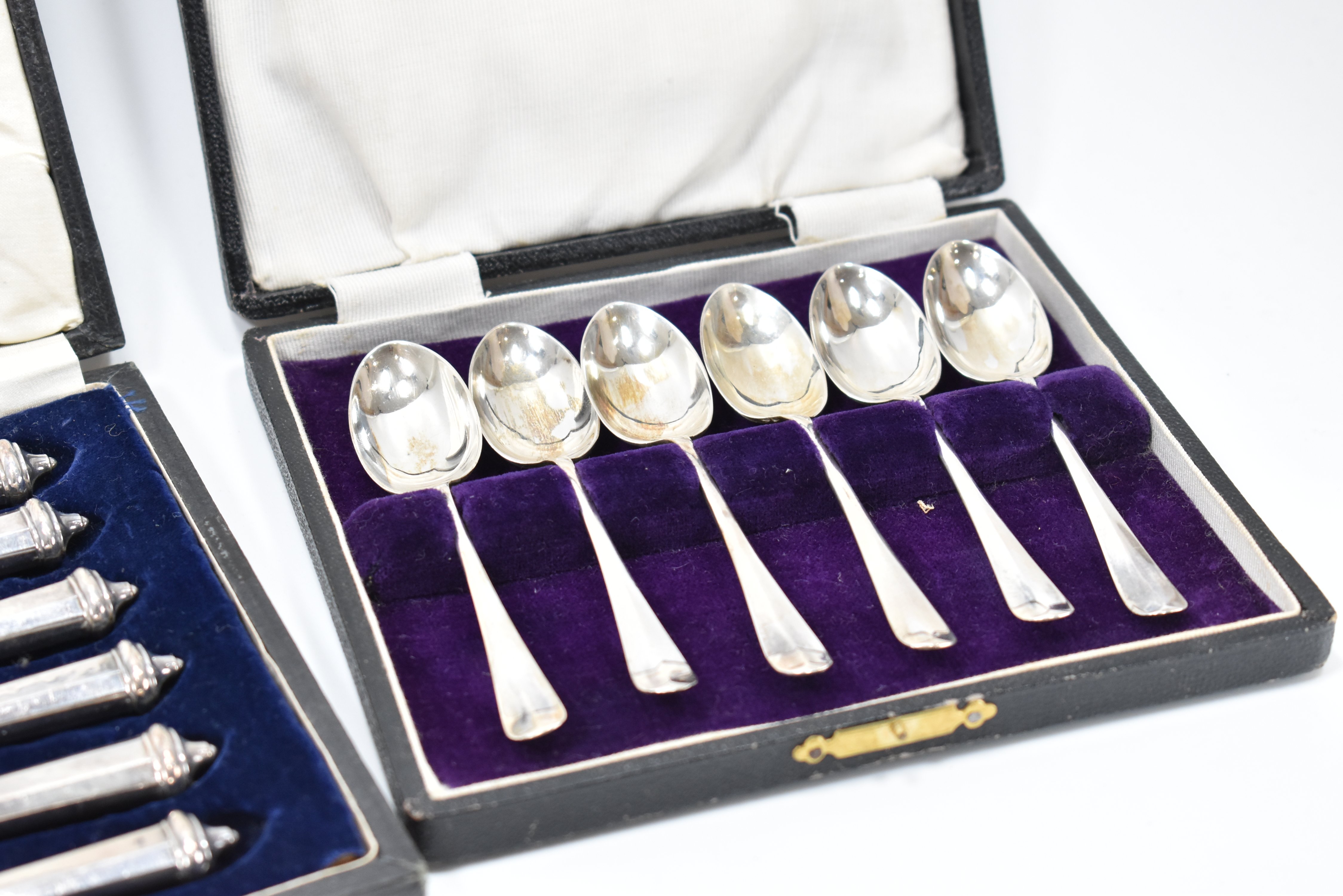 THREE SETS OF CASED SILVER FLATWARE - SPOONS & KNIVES - Image 4 of 9