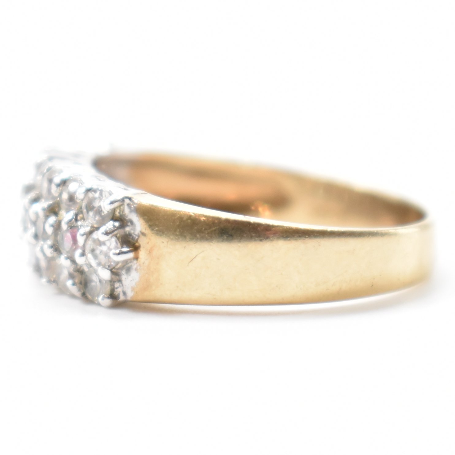 HALLMARKED 9CT GOLD CLUSTER RING - Image 2 of 9