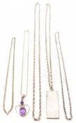 ASSORTMENT OF SILVER NECKLACES & CHAINS