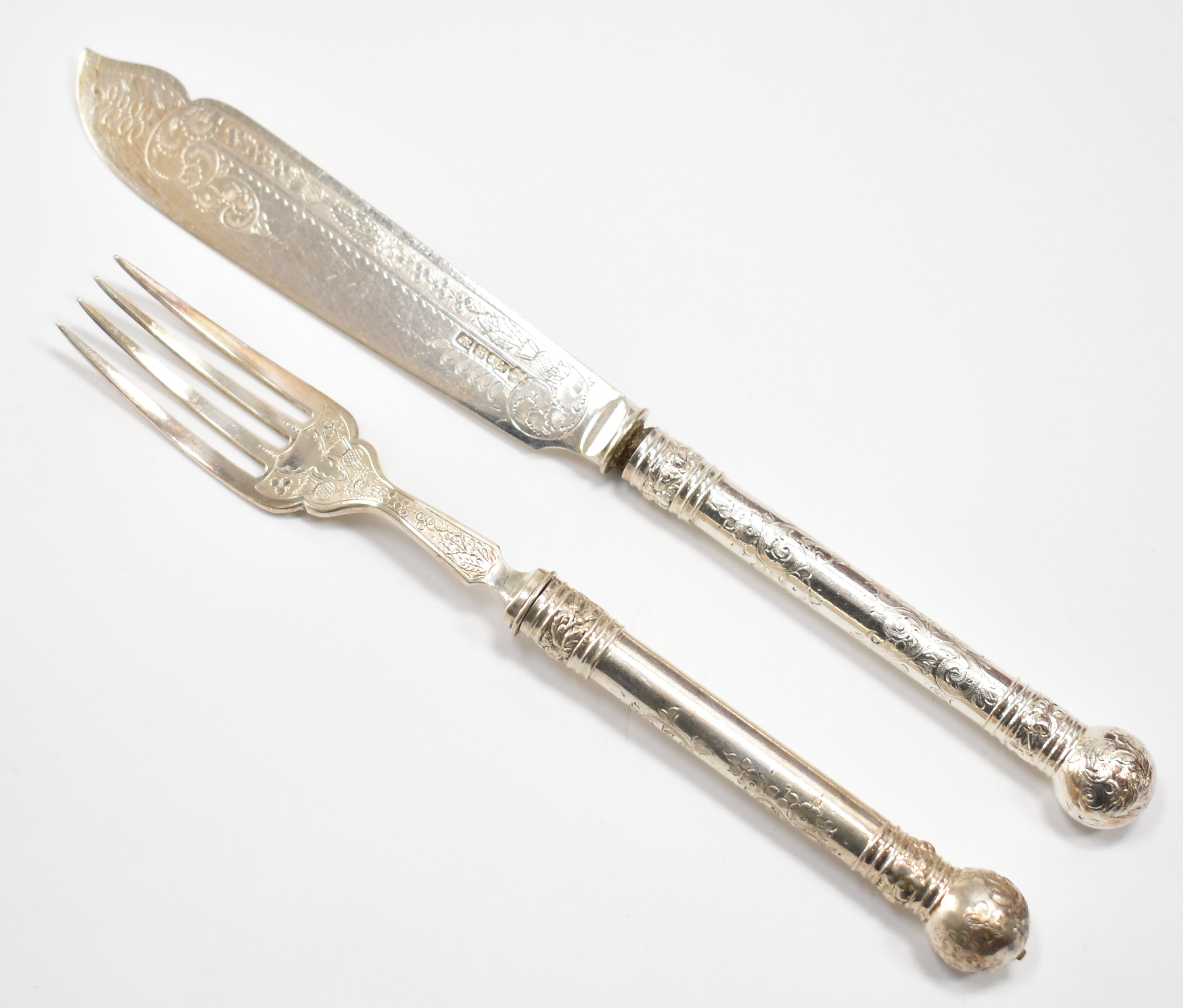 TWO VICTORIAN CUTLERY CANTEENS & FISH SET - Image 11 of 17