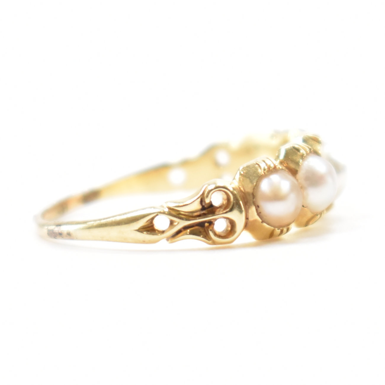 VICTORIAN GOLD FIVE STONE PEARL RING - Image 5 of 6