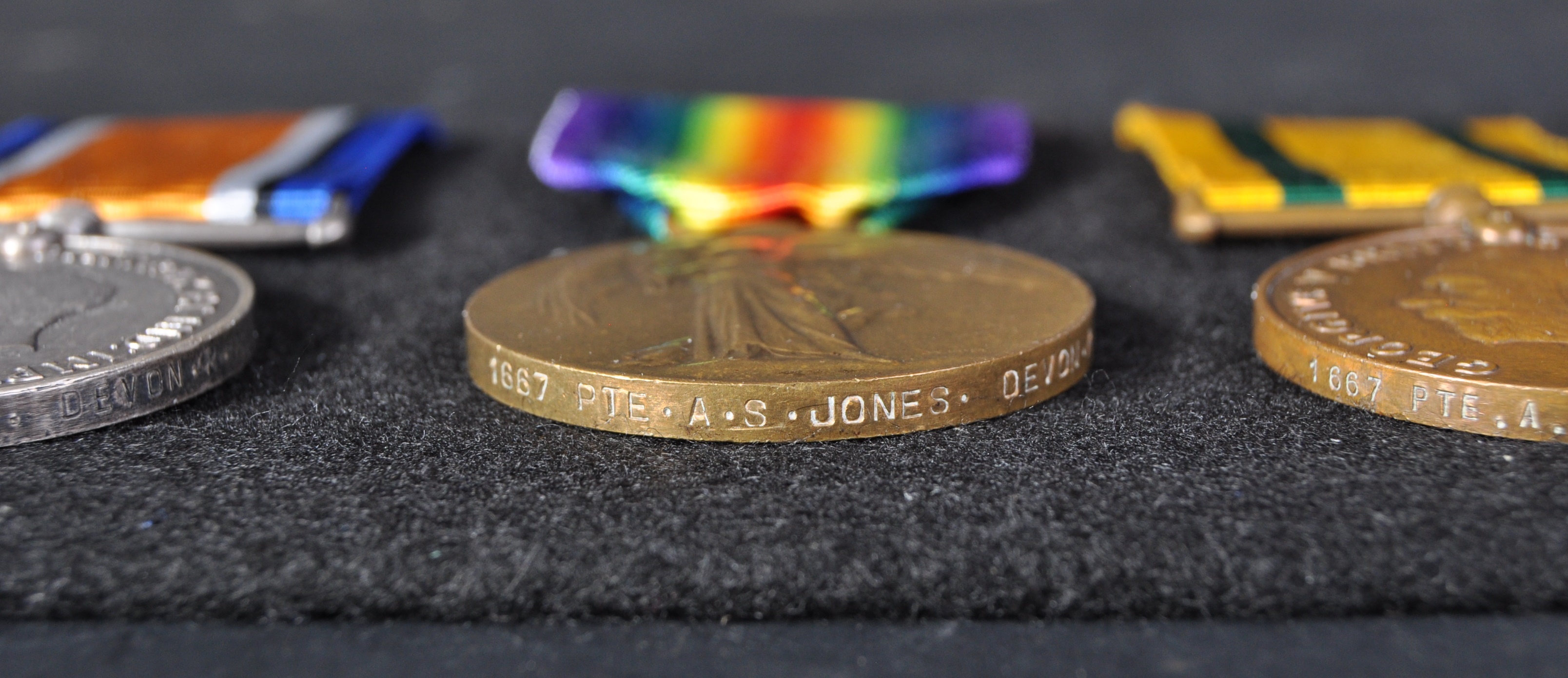 WWI FIRST WORLD WAR MEDAL TRIO - Image 3 of 7