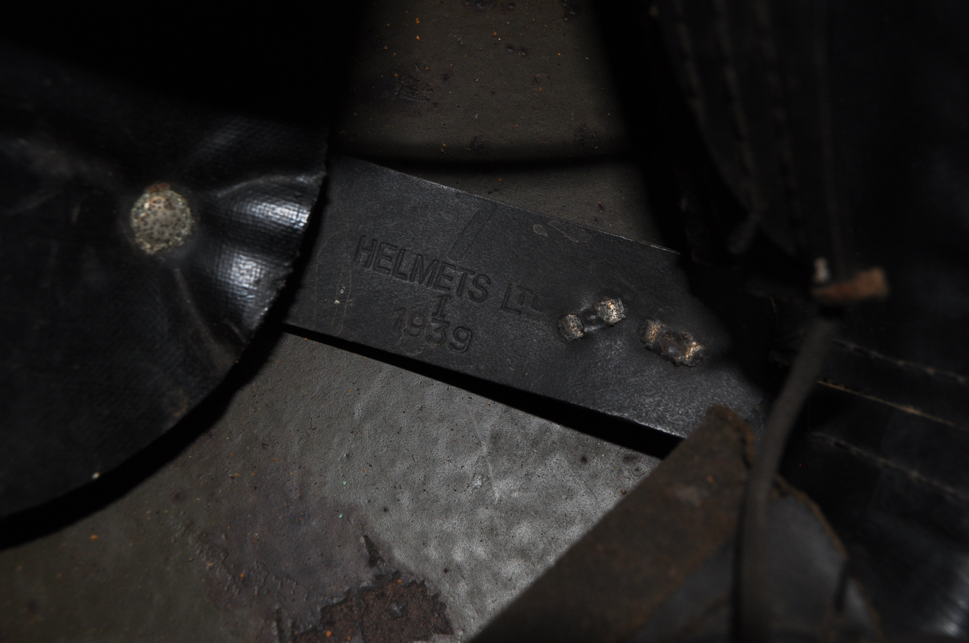 WWII SECOND WORLD WAR BRITISH STEEL BRODIE HELMET - Image 6 of 6