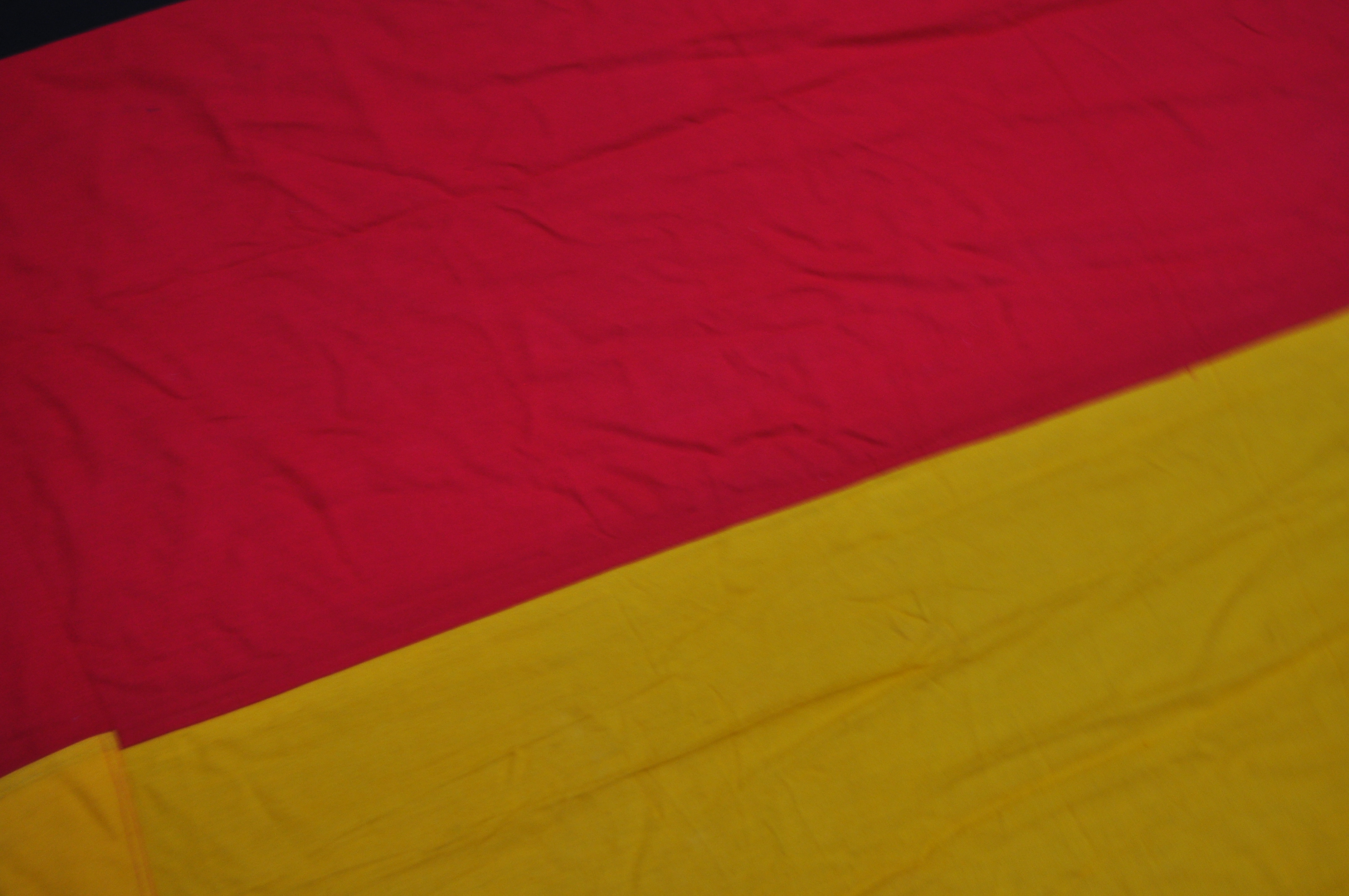 LARGE ORIGINAL EAST GERMAN MILITARY FLAG - Image 4 of 6