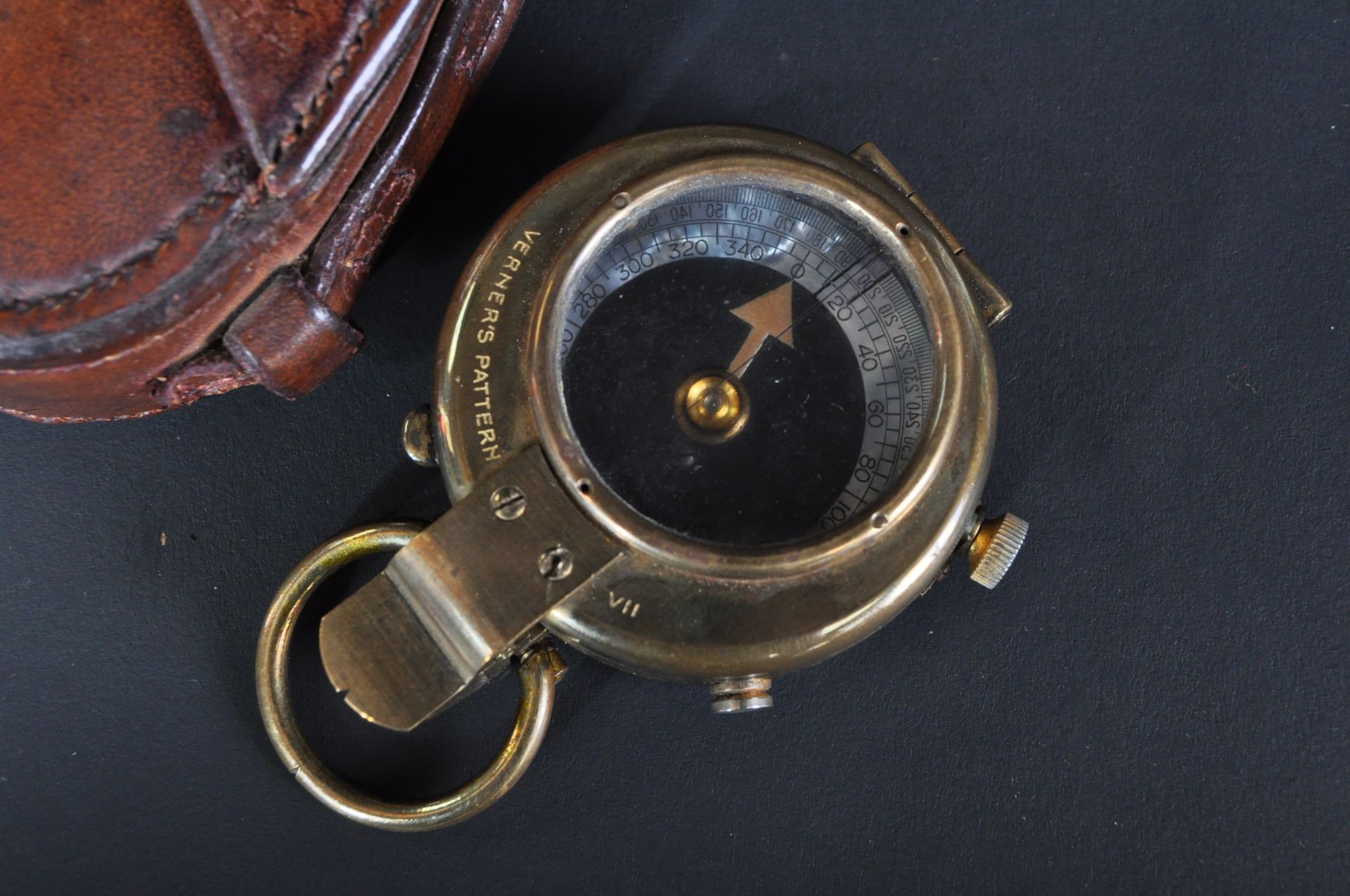 WWI FIRST WORLD WAR BRITISH OFFICER'S COMPASS IN CASE - Image 3 of 6