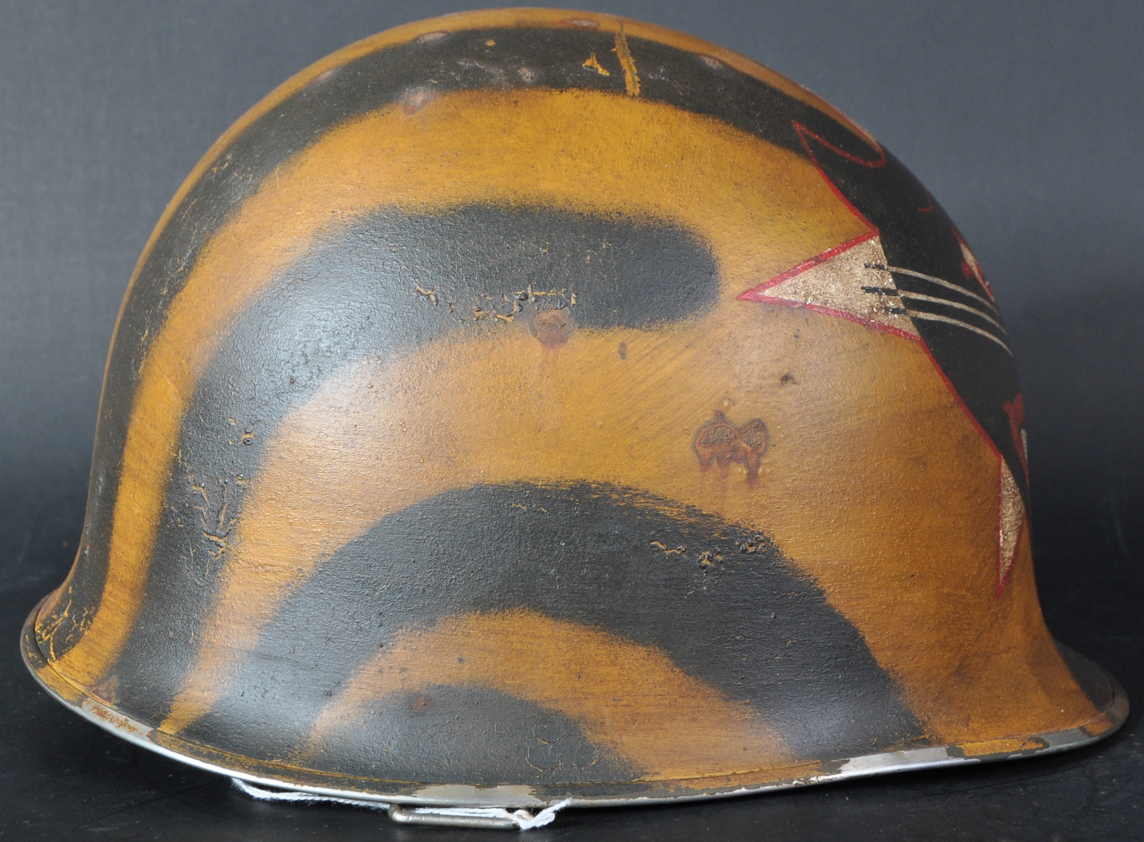 VIETNAM WAR ERA UNITED STATES M1 MEMORIAL HELMET - Image 3 of 6