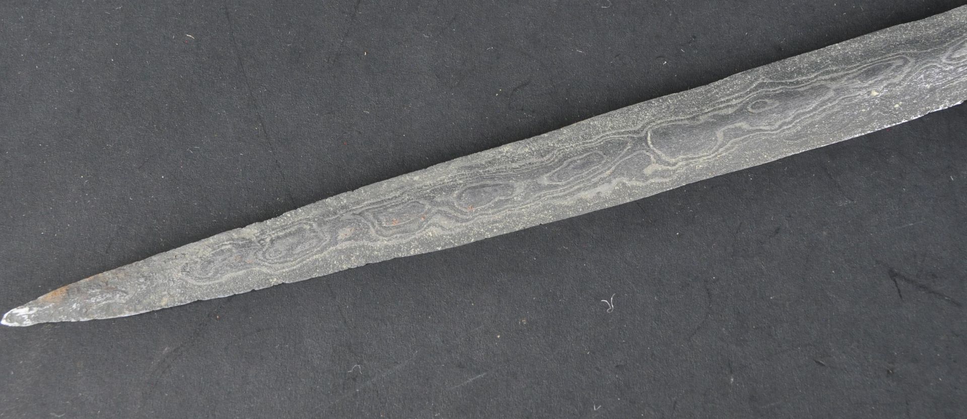 19TH CENTURY INDONESIAN KRIS DAGGER - Image 5 of 8