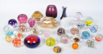 LARGE COLLECTION OF GLASS PAPERWEIGHTS