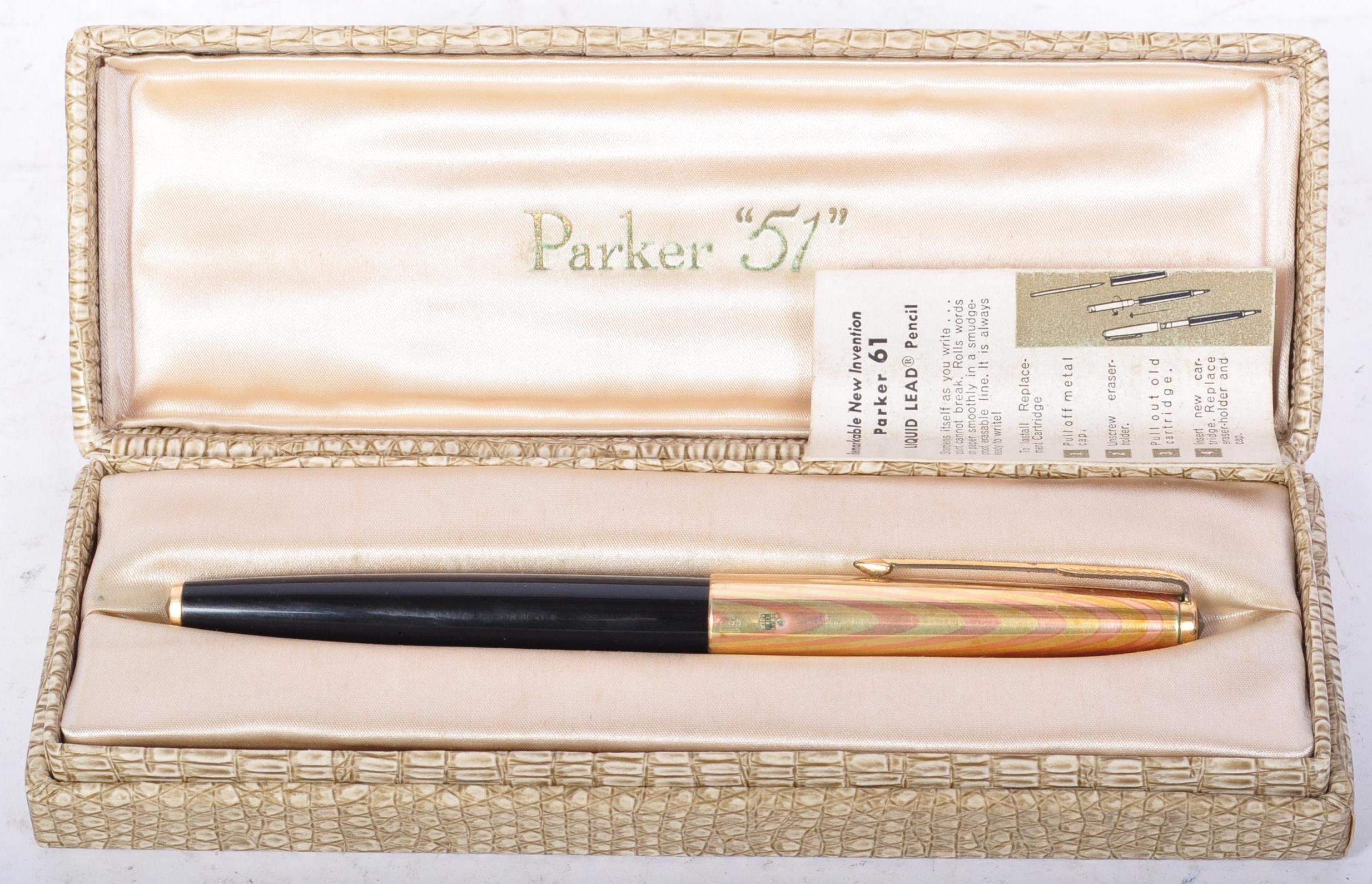 VINTAGE 1970S PARKER 61 FOUNTAIN PEN IN CASE