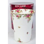 LARGE ROYAL ALBERT OLD COUNTRY ROSES PAPER BIN / VASE