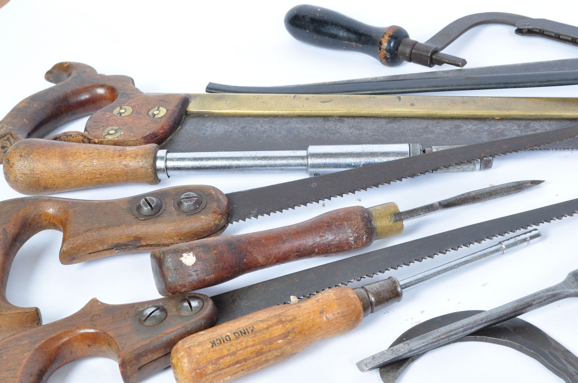 A LARGE COLLECTION OF EARLY 20TH CENTURY & LATER WOODWORKING TOOLS - Bild 2 aus 6