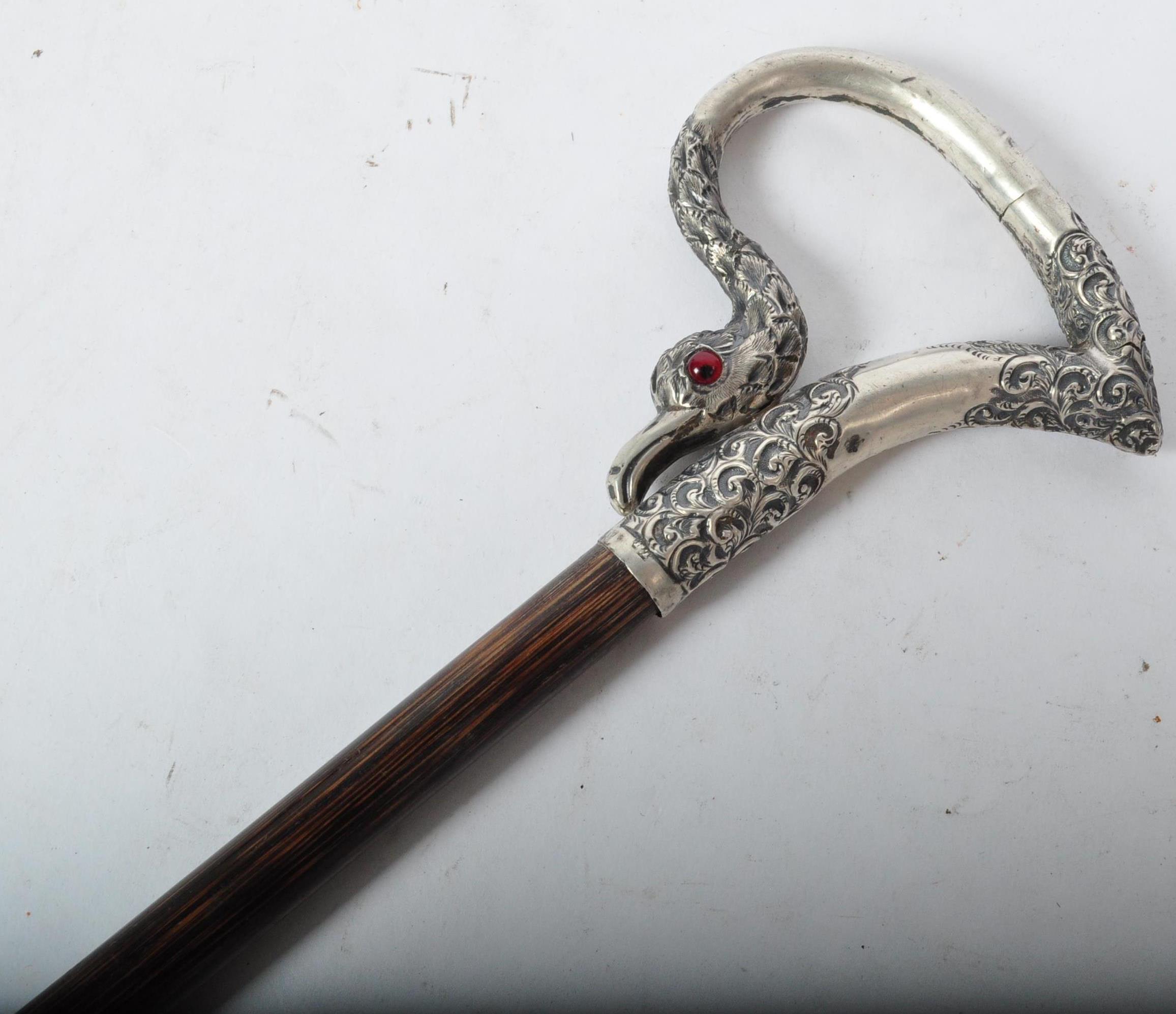 EDWARDIAN SILVER HALLAMRKED FLAMINGO UMBRELLA HANDLE