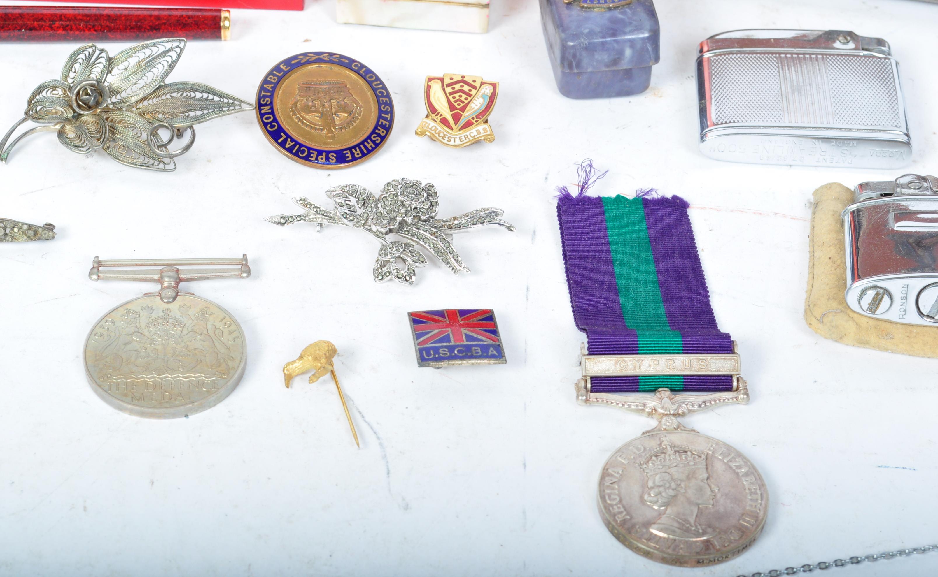 ASSORTMENT OF MISCELLANEOUS ITEMS - PENS - MEDALS - BADGES - Image 6 of 6