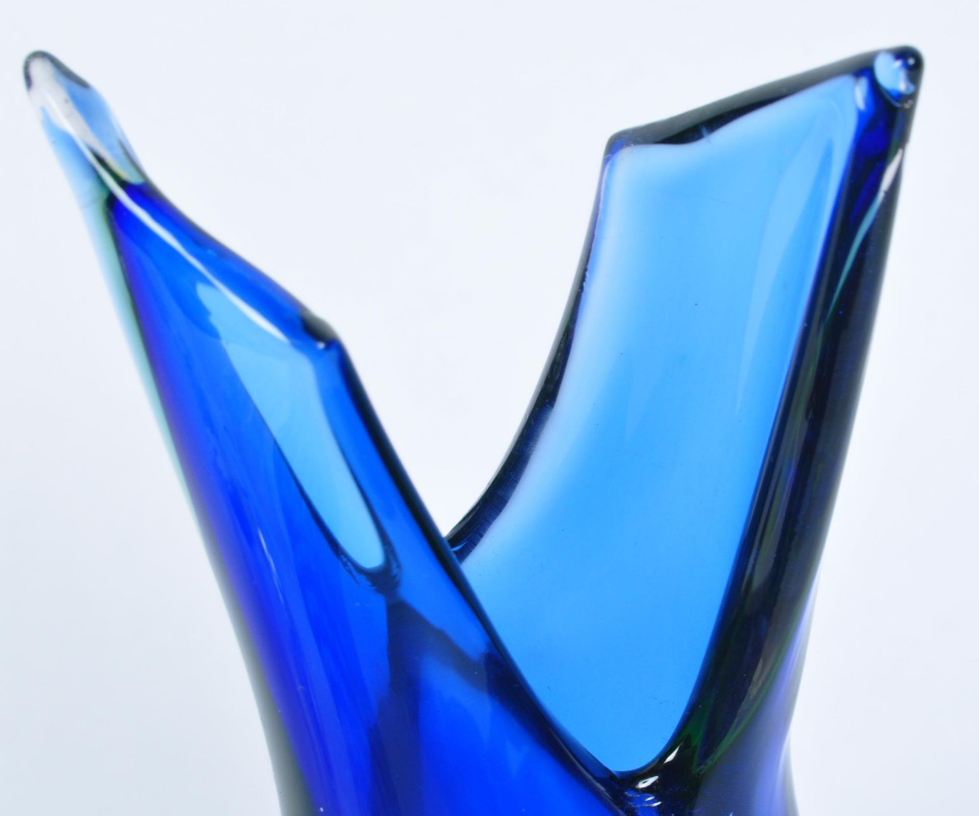 A VINTAGE RETRO MURANO "SOMMERSO" GLASS SCULPTURE - Image 2 of 4