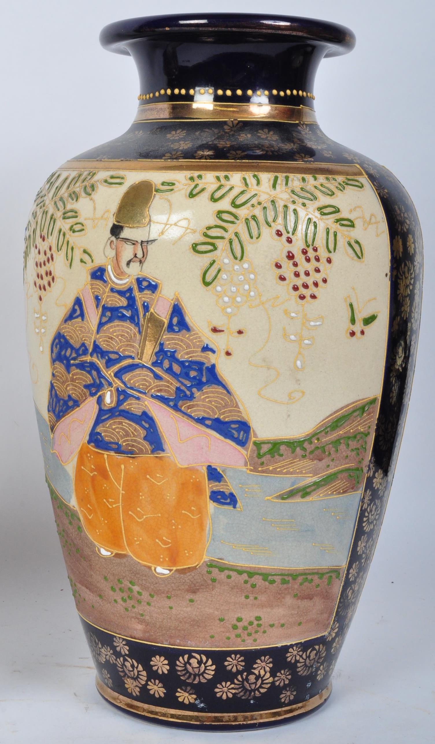 TWO LARGE 20TH CENTURY JAPANESE ORIENTAL VASES - Image 4 of 8