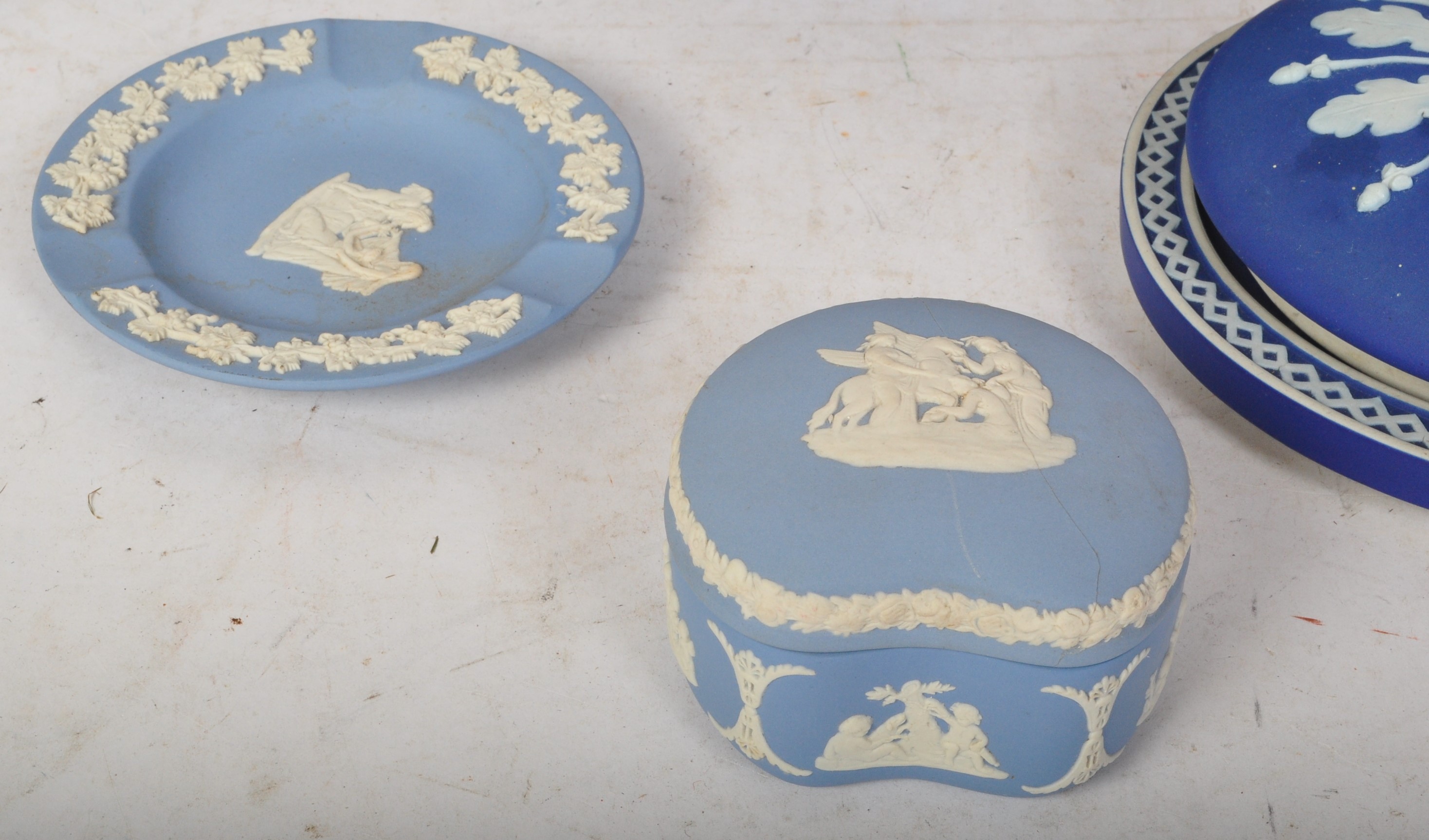 COLLECTION OF VINTAGE 20TH CENTURY WEDGWOOD JASPERWARE - Image 5 of 6