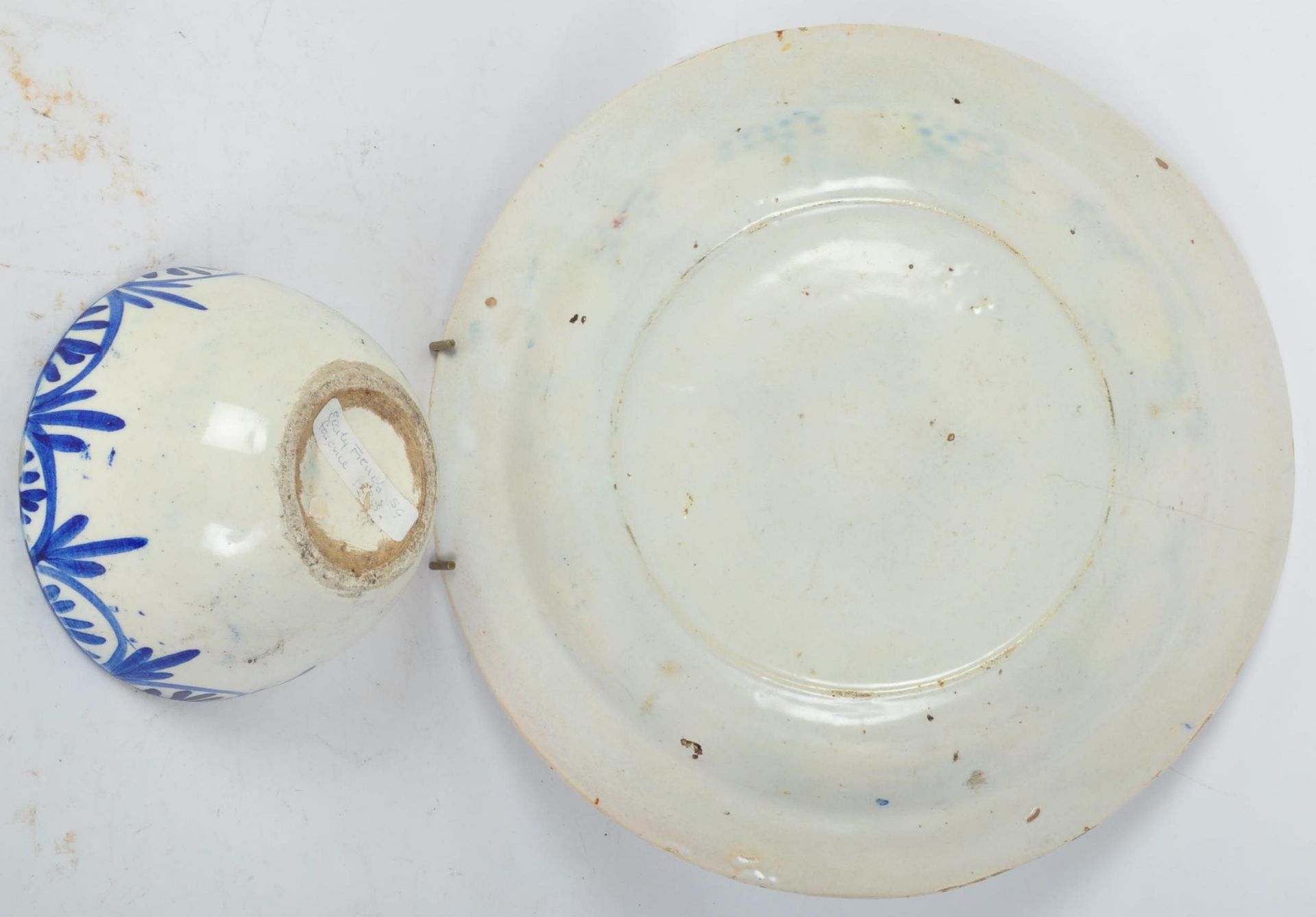 EARLY 18TH CENTURY TIN GLAZED PALTE & FRENCH FAIENCE BOWL - Image 4 of 4