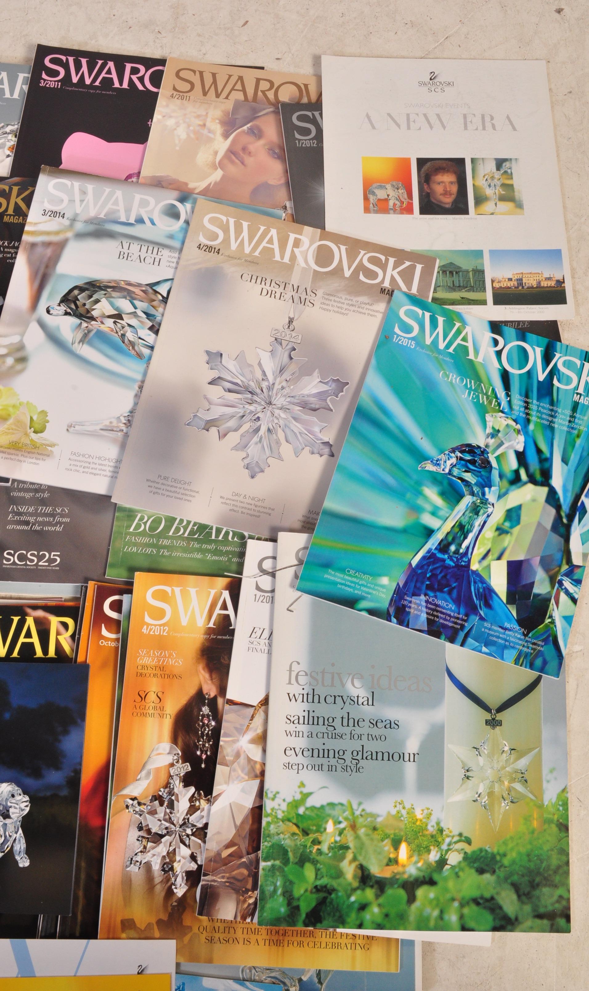 LARGE COLLECTION OF VINTAGE 2OTH CENTURY SWAROVSKI MAGAZINES - Image 5 of 9