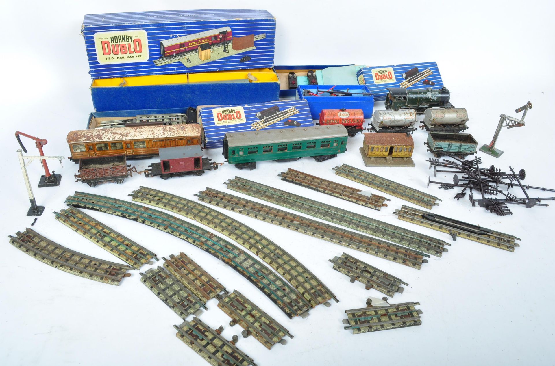 COLLECTION OF VINTAGE HORBY & OTHER DIECAST TRAINS