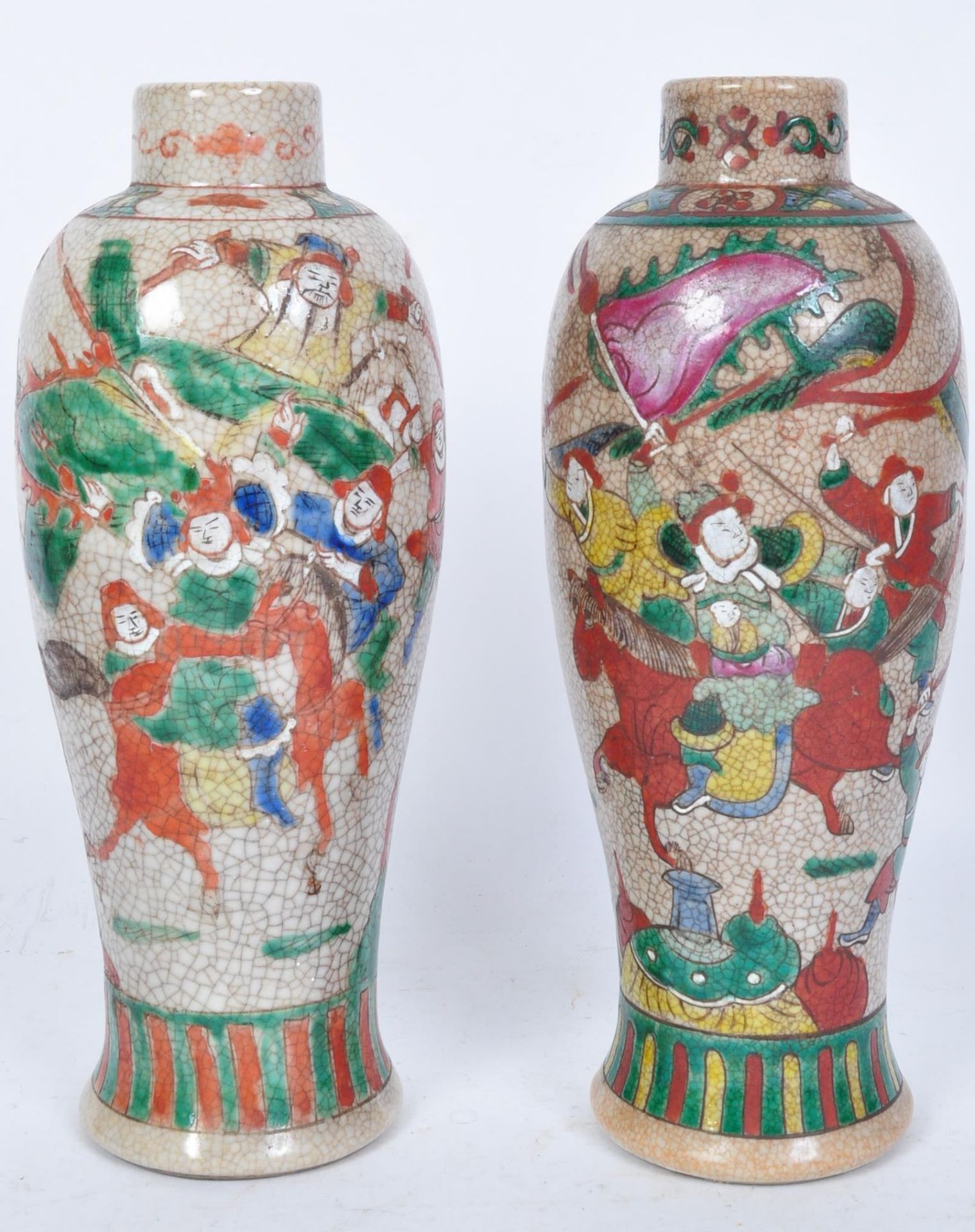 PAIR OF 19TH CENTURY CHINESE CRACKLE GLAZE VASES - Bild 2 aus 5