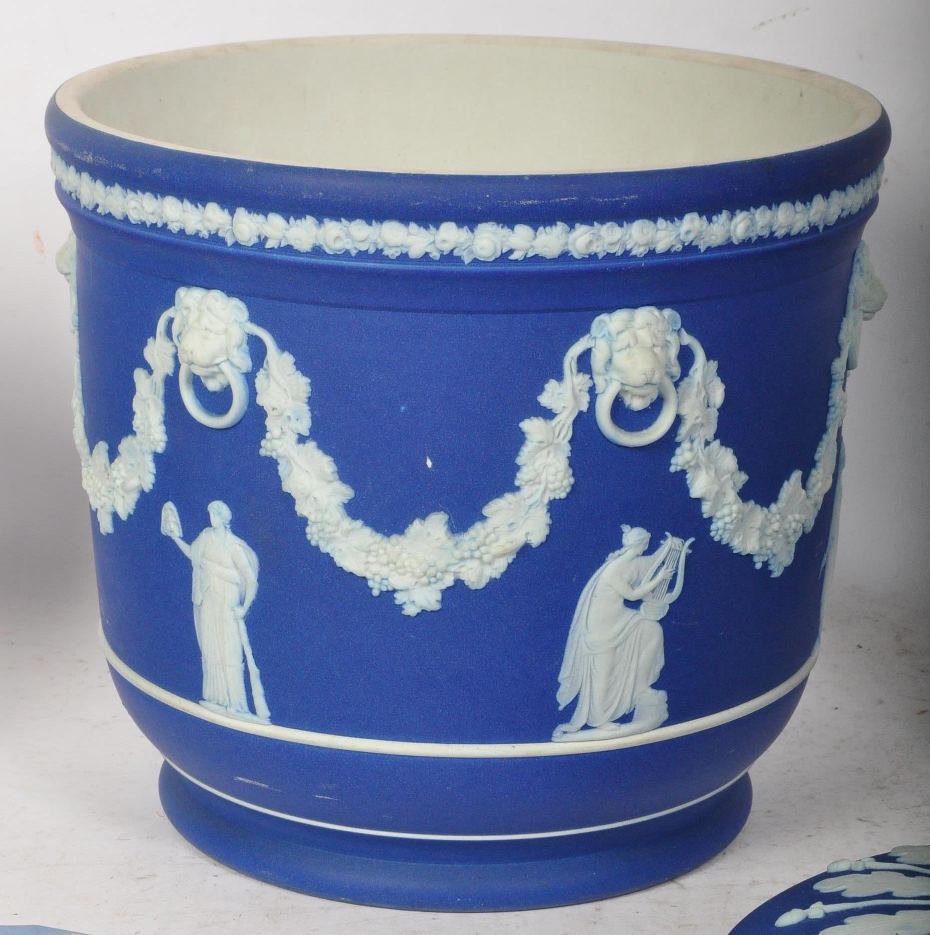 COLLECTION OF VINTAGE 20TH CENTURY WEDGWOOD JASPERWARE - Image 3 of 6