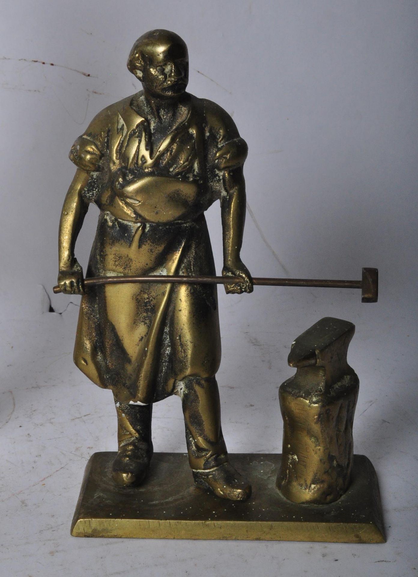 COLLECTION OF VINTAGE BRASS FIGURES - Image 4 of 5
