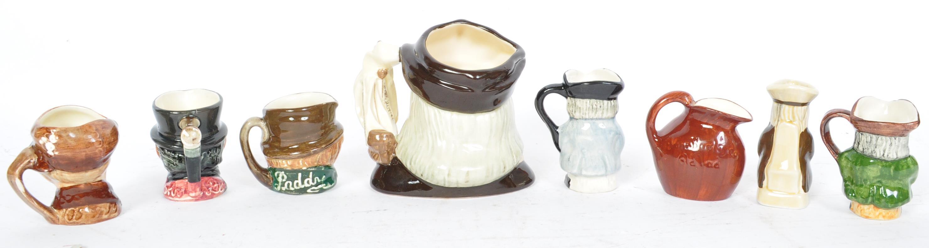 A COLLECTION OF EIGHT VINTAGE CERAMIC MINIATURE TOBY JUGS - Image 5 of 8