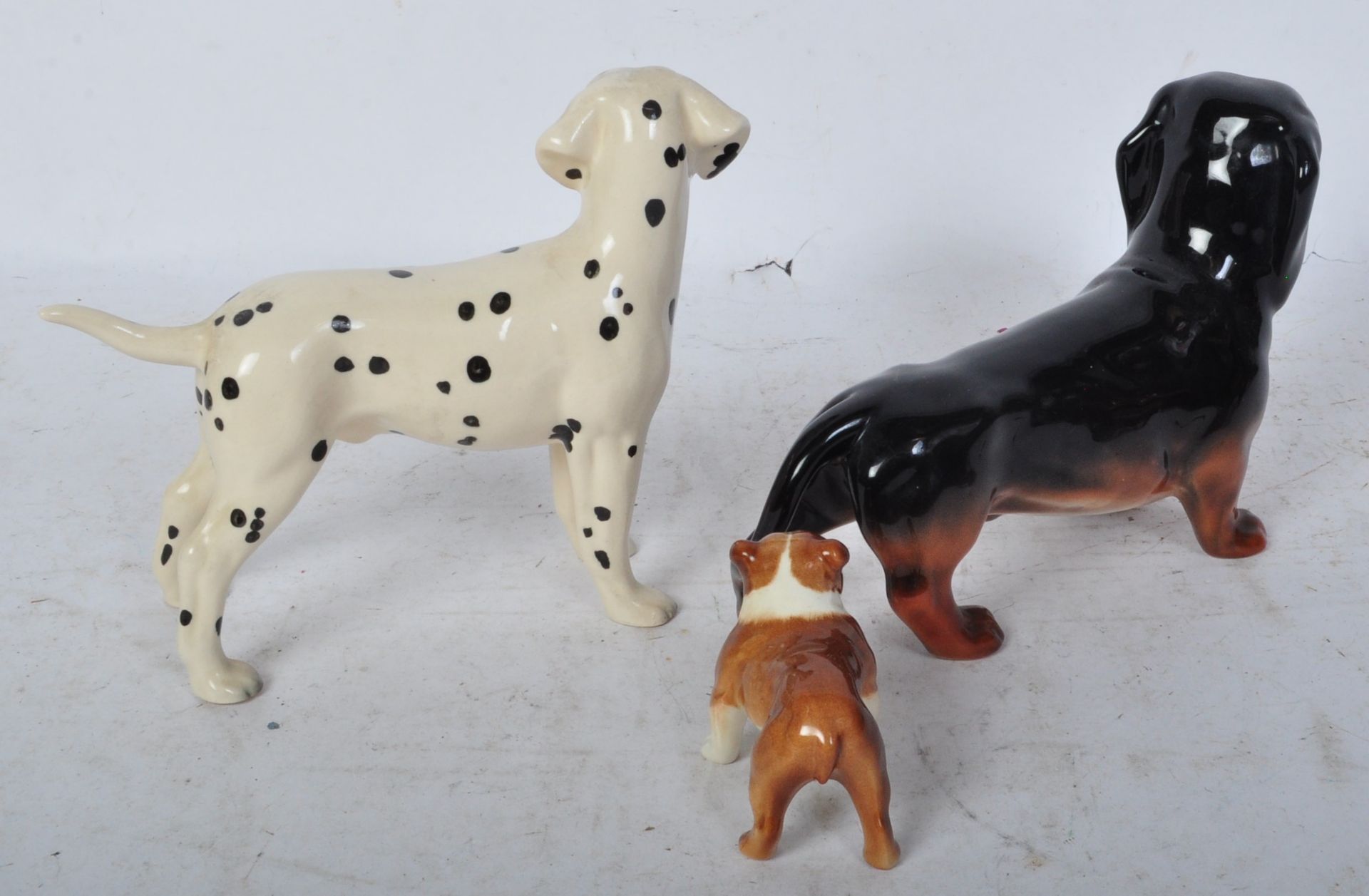 THREE VINTAGE PORCELAIN DOG FIGURES - BESWICK - Image 4 of 6